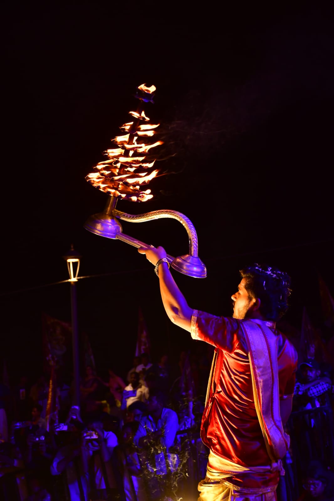 Ritual lamp performance